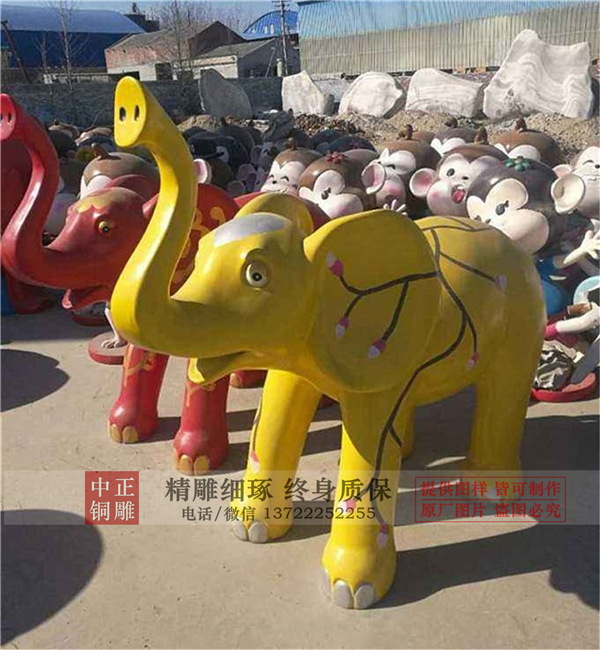 銅象燭臺(tái)雕塑.jpg 銅象燭臺(tái)雕塑.jpg