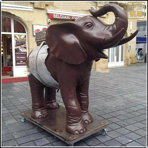 大型風(fēng)水銅大象.jpg 大型風(fēng)水銅大象.jpg
