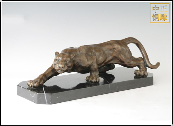 純銅雕塑豹擺件.jpg 純銅雕塑豹擺件.jpg