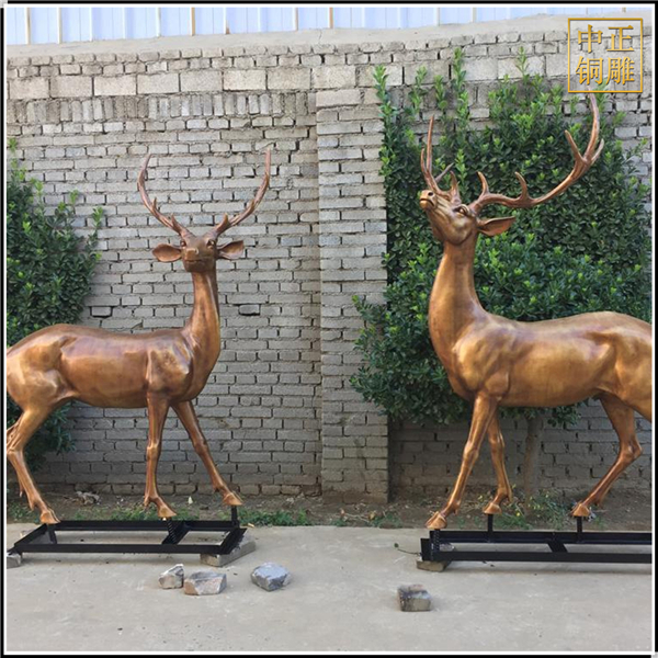 戶外園林仿真銅鹿.jpg 戶外園林仿真銅鹿.jpg