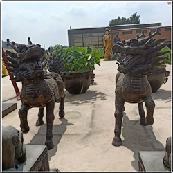 鎮(zhèn)宅一對銅麒麟