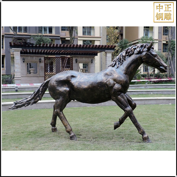 小區(qū)銅馬雕塑鑄造.jpg 小區(qū)銅馬雕塑鑄造.jpg