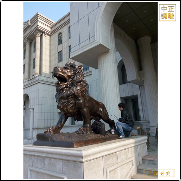 酒店銅獅子雕塑鑄造.jpg 酒店銅獅子雕塑鑄造.jpg