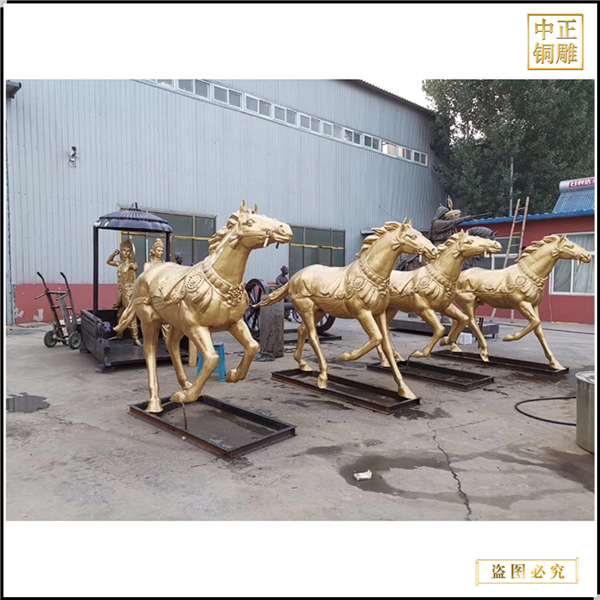 大型群馬雕塑.jpg 大型群馬雕塑.jpg