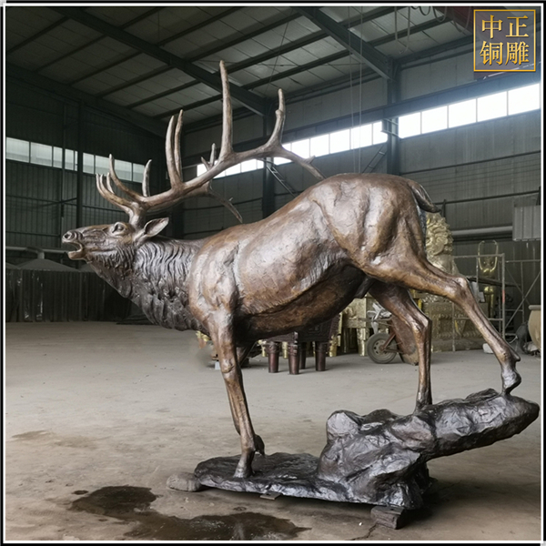 6銅鹿雕塑.jpg 6銅鹿雕塑.jpg