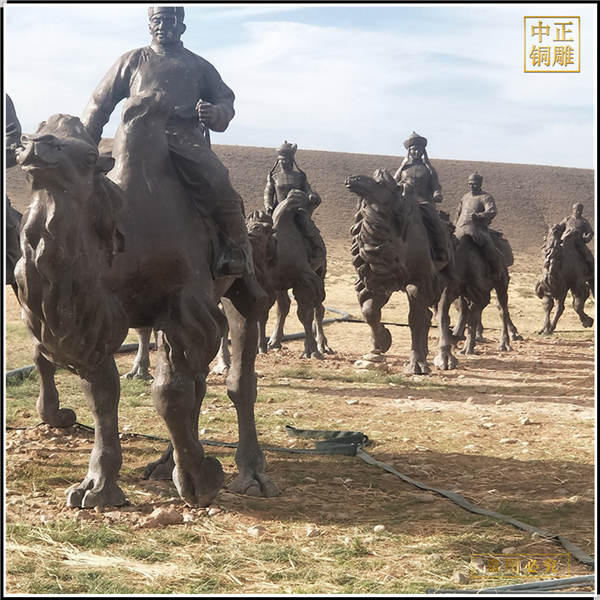 大草原駱駝銅雕塑.jpg 大草原駱駝銅雕塑.jpg