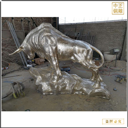 供應銅雕開荒牛雕塑