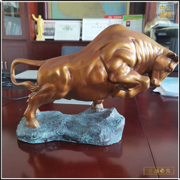 鑄銅牛雕塑制造廠.jpg 鑄銅牛雕塑制造廠.jpg
