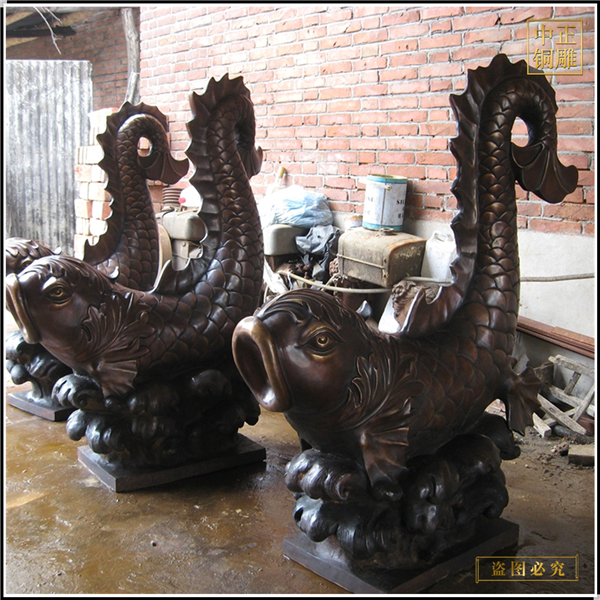 室外廣場(chǎng)銅魚(yú)擺件鑄造