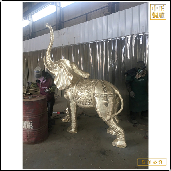 酒店別墅門(mén)口銅雕大象鑄造.jpg 酒店別墅門(mén)口銅雕大象鑄造.jpg